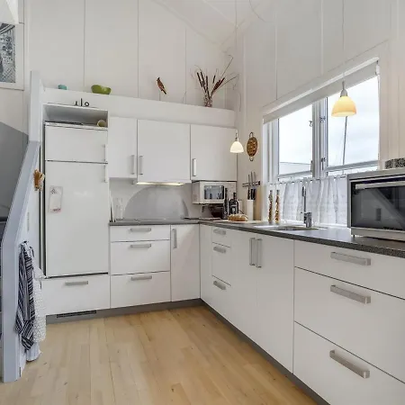 Holiday home Milo - 5m From The Sea In Djursland And Mols By Interhome *